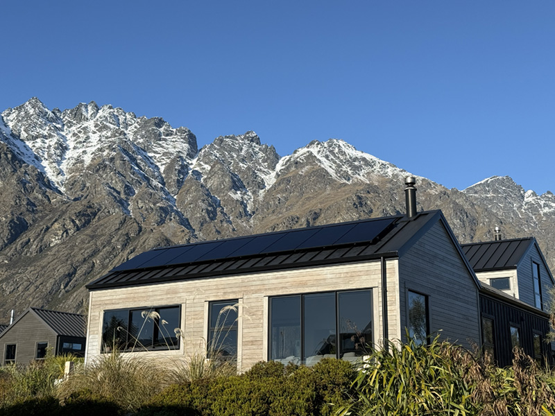 8kW solar power system in queenstown - north facing roof